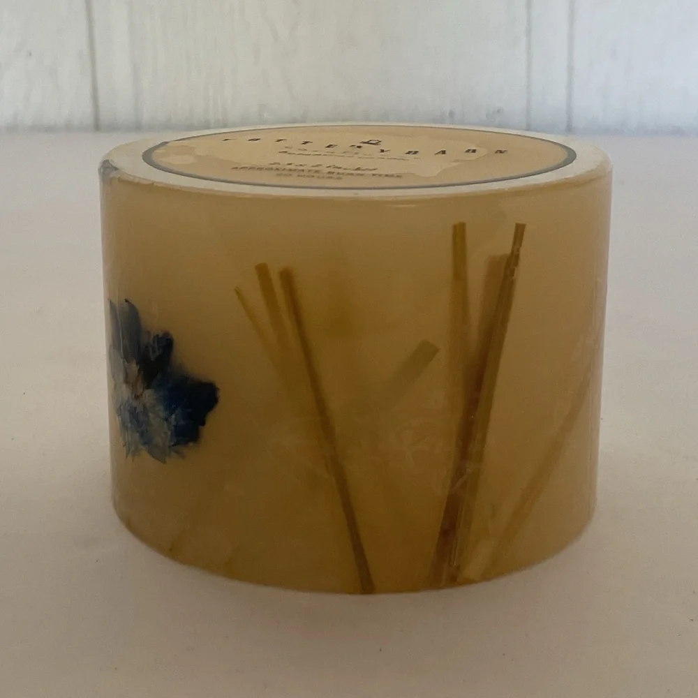 Pottery Barn Vintage Botanical Candle NWT